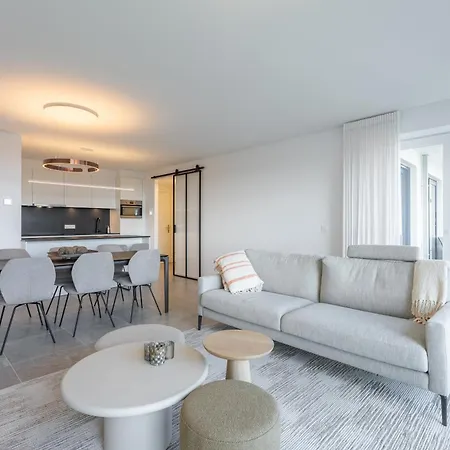 Lecomte - The Shoreline X The Waves * Ostende