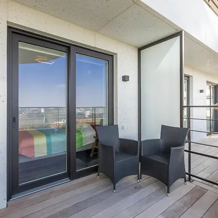 Lecomte - The Shoreline X The Waves Ostenda